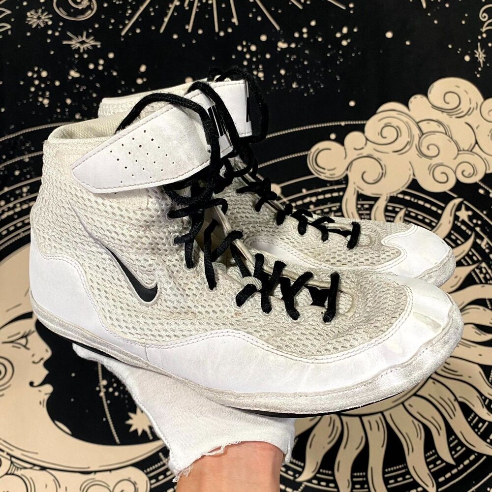 Nike Inflict 3 325256-101 Athletic Sneaker Men's 9 White Mesh Wrestling Sports